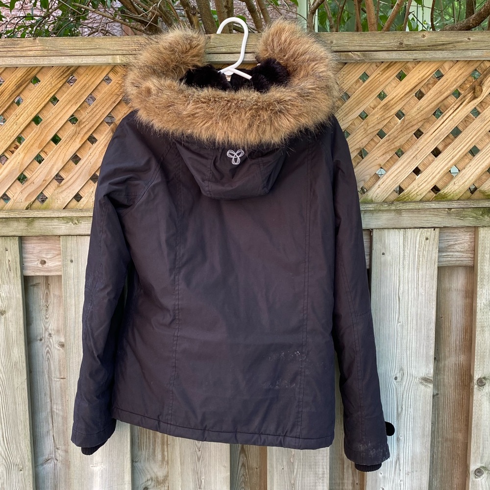 ARITZIA WINTER COAT - Picture 3 of 3